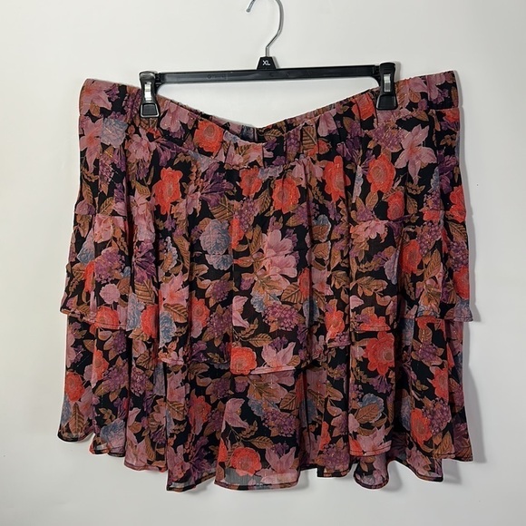 Torrid 3 MINI CRINKLE LUREX TIERED SKIRT - Picture 6 of 11